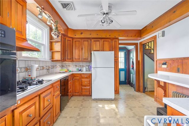 204 Prince George Ave, Hopewell, VA 23860