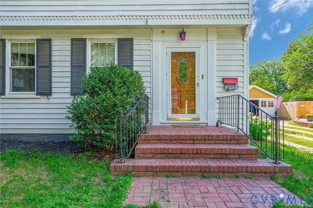204 Prince George Ave, Hopewell, VA 23860