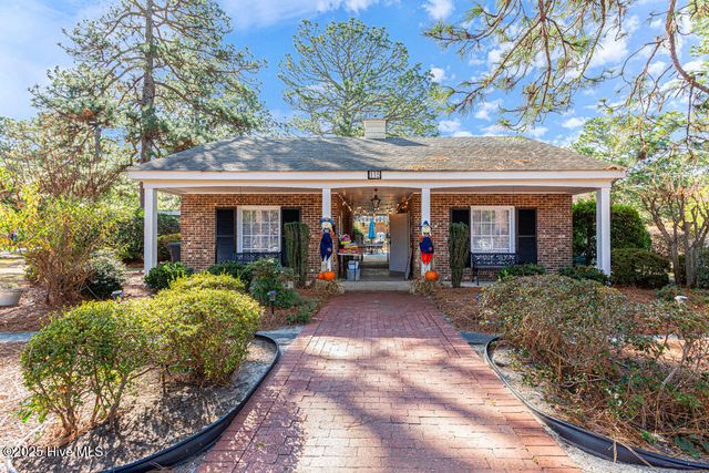 353 D Driftwood Circle, Southern Pines, NC 28387