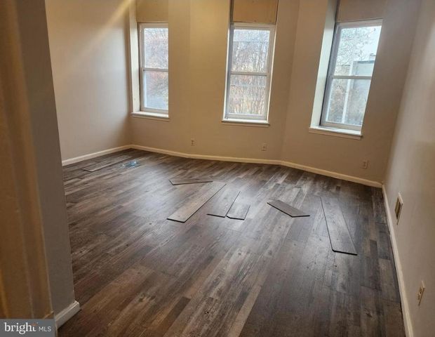2127 GREENMOUNT AVE, Baltimore, MD 21218
