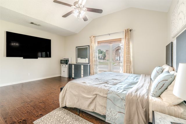 6802 Silver Lake Drive, Rowlett, TX 75089