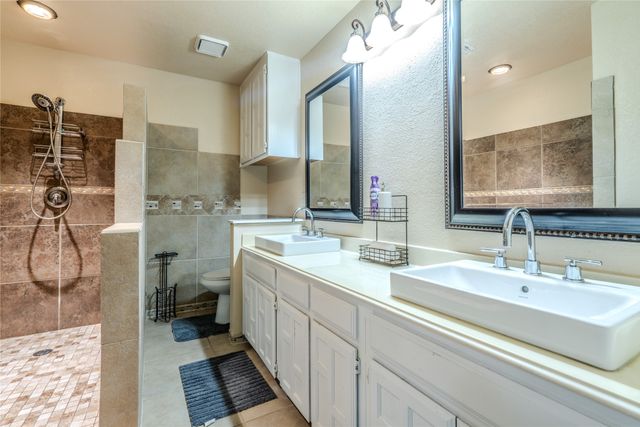 6802 Silver Lake Drive, Rowlett, TX 75089