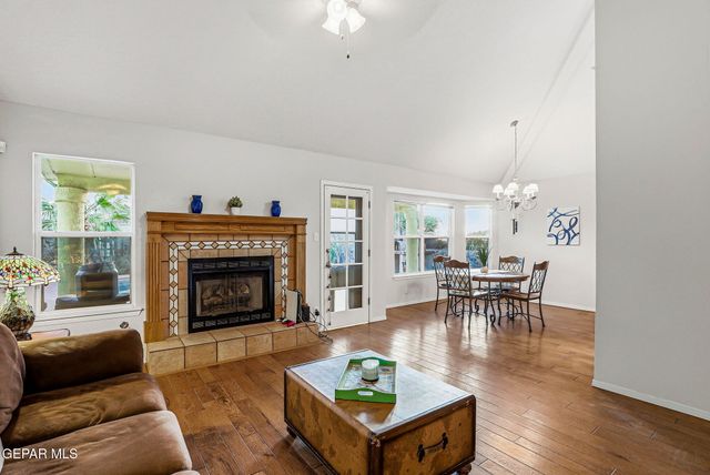 6092 LOS SIGLOS Drive, El Paso, TX 79912