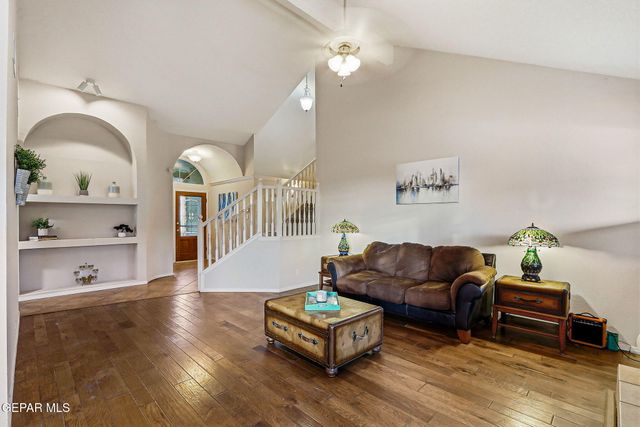 6092 LOS SIGLOS Drive, El Paso, TX 79912