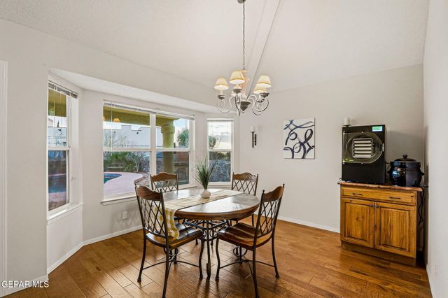 6092 LOS SIGLOS Drive, El Paso, TX 79912