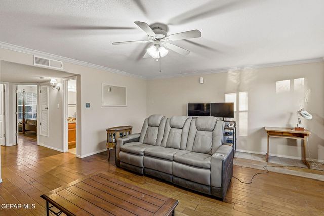 6092 LOS SIGLOS Drive, El Paso, TX 79912