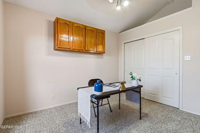 6092 LOS SIGLOS Drive, El Paso, TX 79912