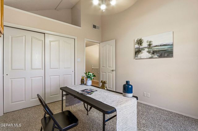 6092 LOS SIGLOS Drive, El Paso, TX 79912