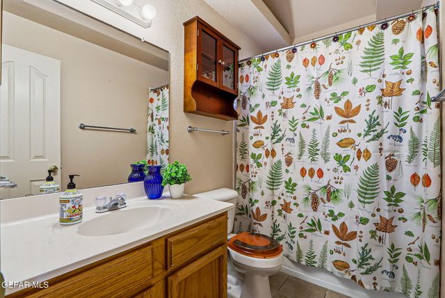 6092 LOS SIGLOS Drive, El Paso, TX 79912