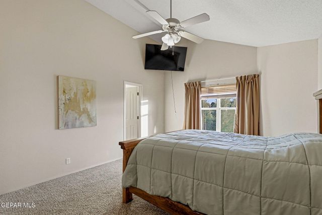 6092 LOS SIGLOS Drive, El Paso, TX 79912