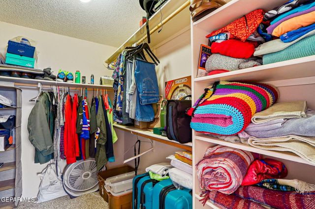 6092 LOS SIGLOS Drive, El Paso, TX 79912