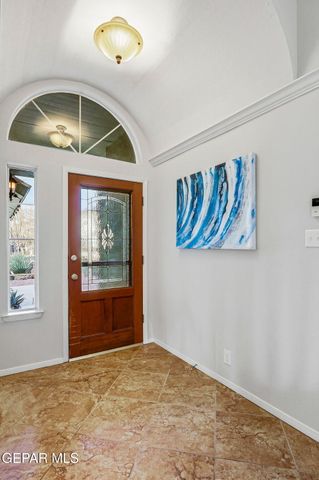 6092 LOS SIGLOS Drive, El Paso, TX 79912