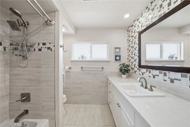 909 N Cleveland, Orange, CA 92867