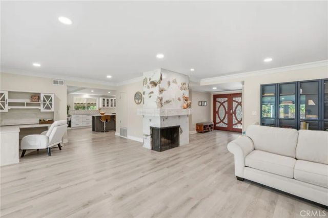 909 N Cleveland, Orange, CA 92867