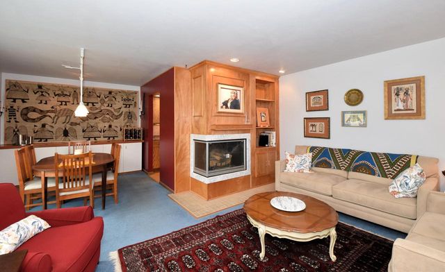 209 Perry AVENUE, Racine, WI 53406