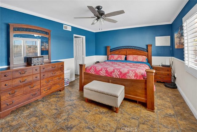 2501 E Avenue R4, Palmdale, CA 93550