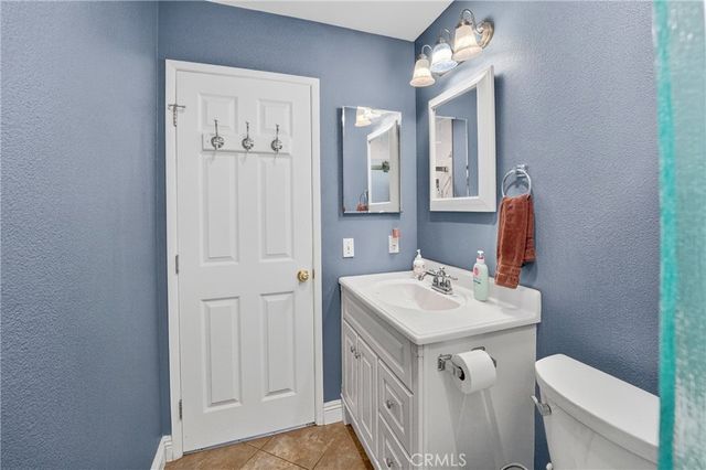 2501 E Avenue R4, Palmdale, CA 93550