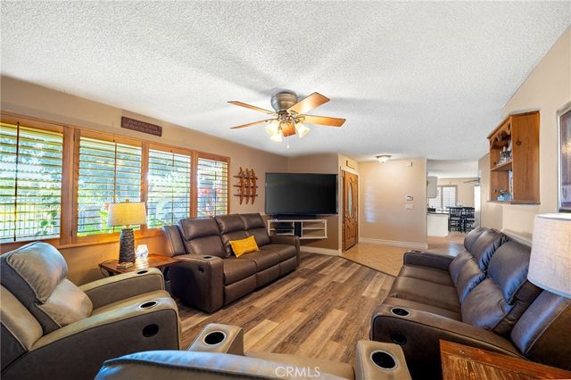 2501 E Avenue R4, Palmdale, CA 93550