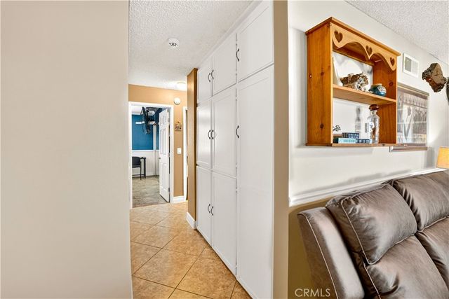 2501 E Avenue R4, Palmdale, CA 93550
