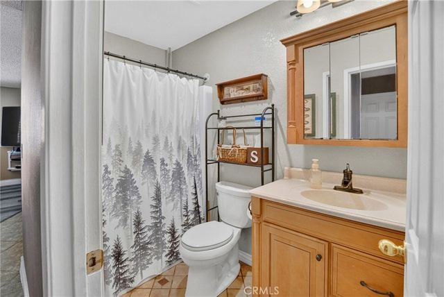 2501 E Avenue R4, Palmdale, CA 93550