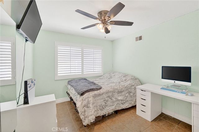 2501 E Avenue R4, Palmdale, CA 93550