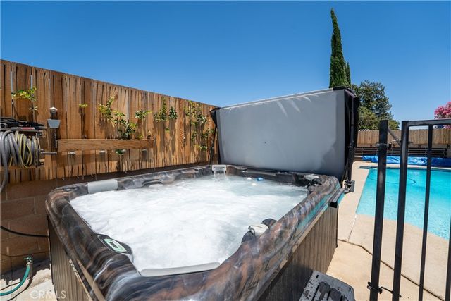 2501 E Avenue R4, Palmdale, CA 93550