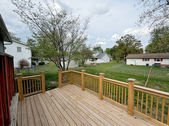 150 Woodland Drive, Salem, IL 62881