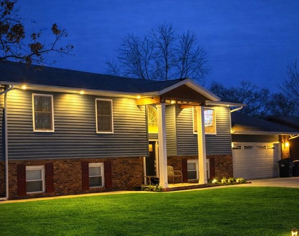 150 Woodland Drive, Salem, IL 62881