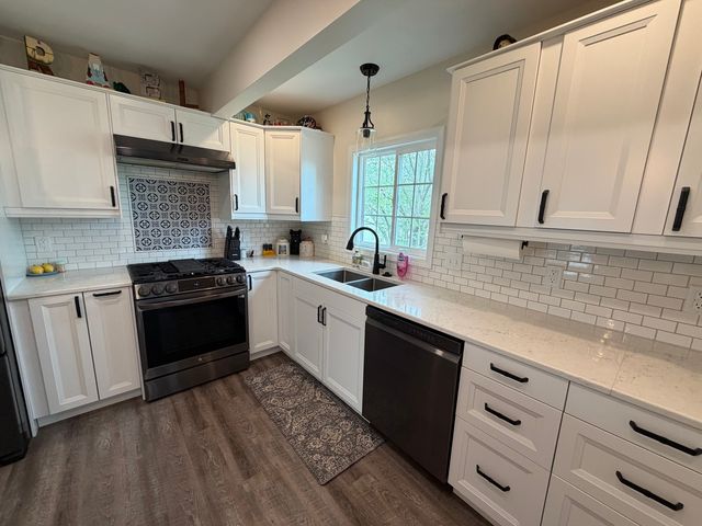 150 Woodland Drive, Salem, IL 62881