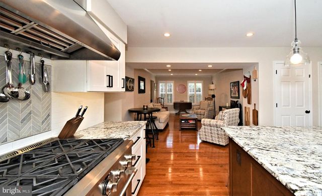 105 PAULINE CIR, Lansdale, PA 19446