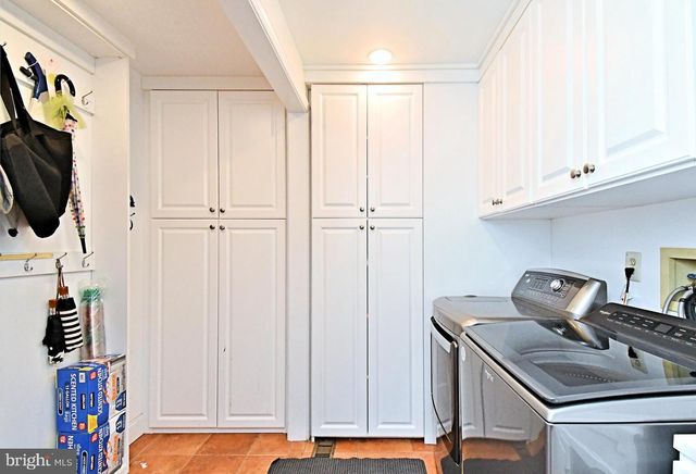 105 PAULINE CIR, Lansdale, PA 19446