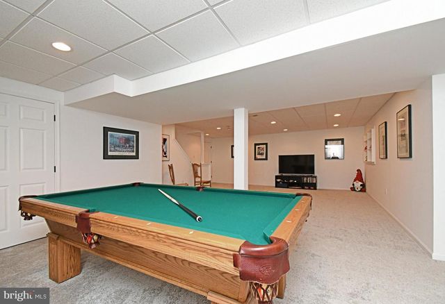 105 PAULINE CIR, Lansdale, PA 19446