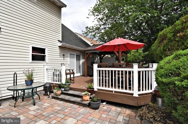 105 PAULINE CIR, Lansdale, PA 19446
