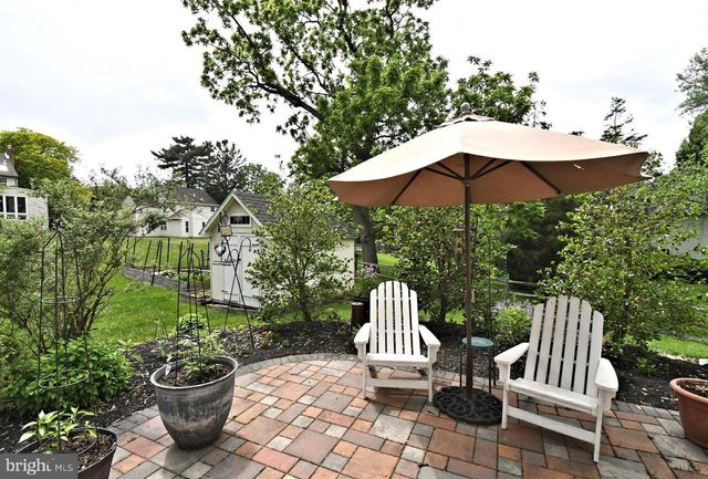 105 PAULINE CIR, Lansdale, PA 19446