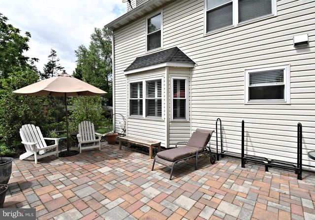 105 PAULINE CIR, Lansdale, PA 19446