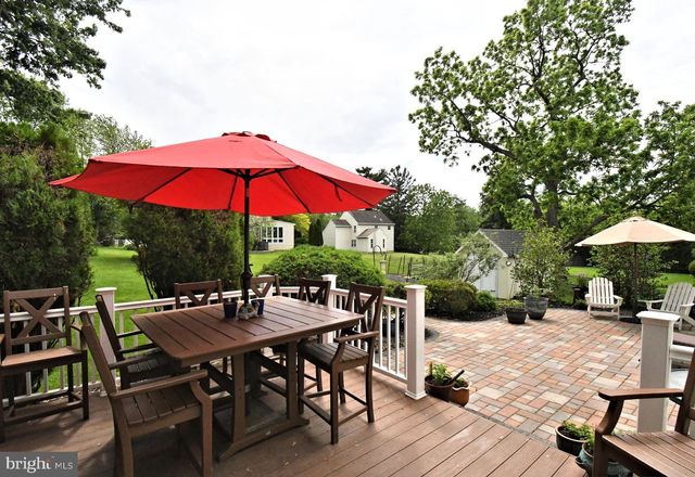 105 PAULINE CIR, Lansdale, PA 19446