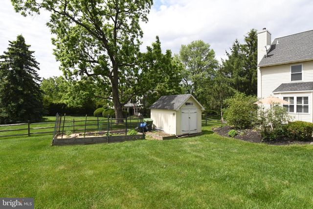105 PAULINE CIR, Lansdale, PA 19446