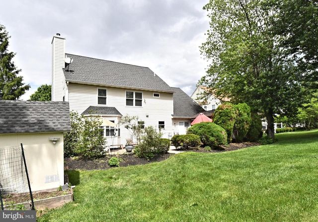 105 PAULINE CIR, Lansdale, PA 19446