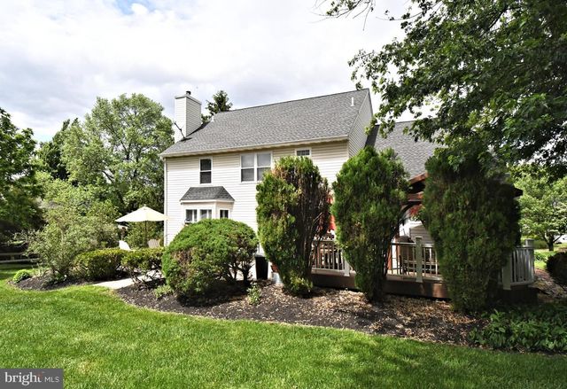 105 PAULINE CIR, Lansdale, PA 19446