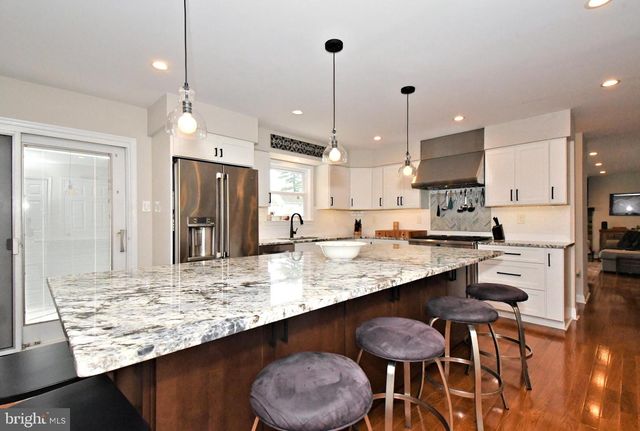 105 PAULINE CIR, Lansdale, PA 19446