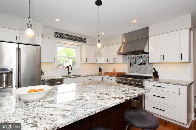 105 PAULINE CIR, Lansdale, PA 19446
