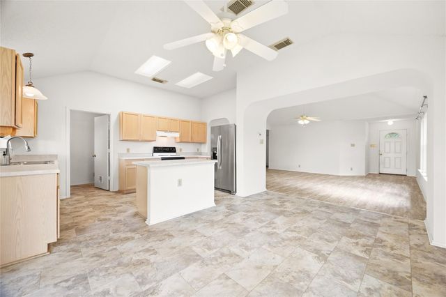 331 Stone Point, New Braunfels, TX 78130