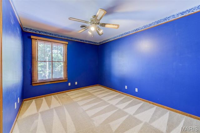 135 Huntington Park, St Charles, MO 63301