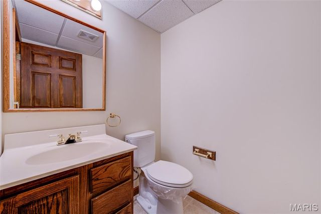 135 Huntington Park, St Charles, MO 63301