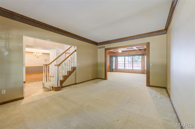 135 Huntington Park, St Charles, MO 63301