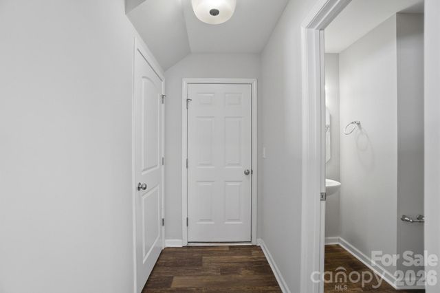 1000 Newfound Hollow Drive, Charlotte, NC 28214