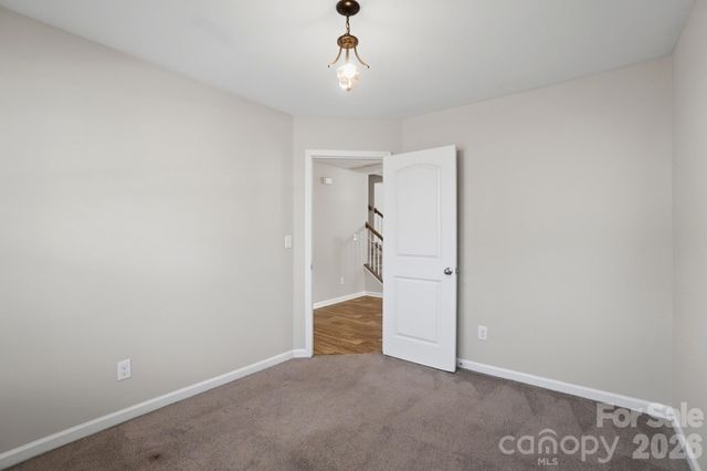 1000 Newfound Hollow Drive, Charlotte, NC 28214