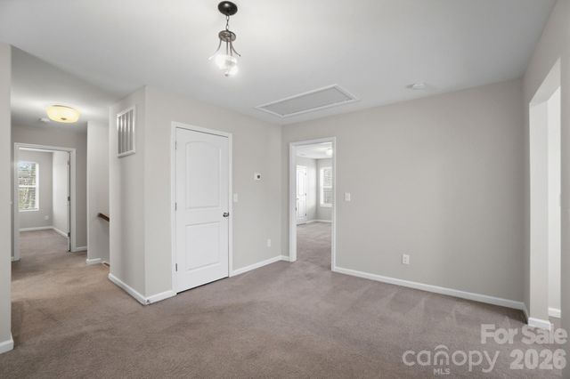 1000 Newfound Hollow Drive, Charlotte, NC 28214