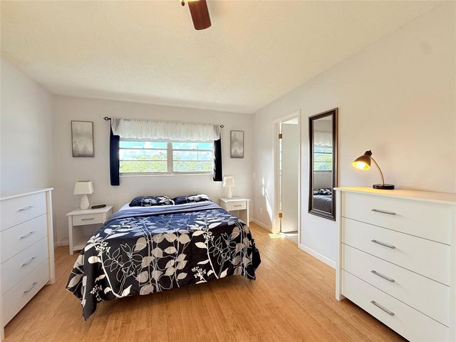 204 Oakridge M 204, Deerfield Beach, FL 33442