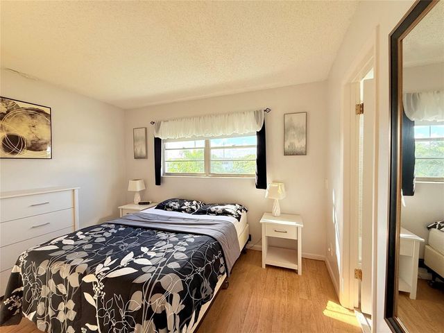 204 Oakridge M 204, Deerfield Beach, FL 33442